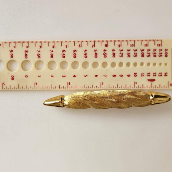 1980-S CHRISTIAN DIOR SIGNED BIG VINTAGE GOLD TONE BROOCH - Picture 6 of 7